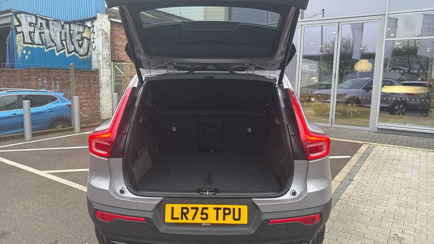 Used Volvo XC40 2025 for sale - 78035908: Photo 15