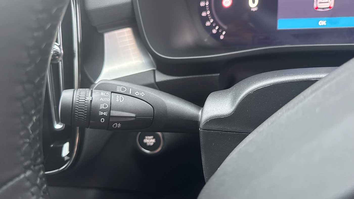 Used Volvo XC40 2025 for sale - 78035908: Photo 19