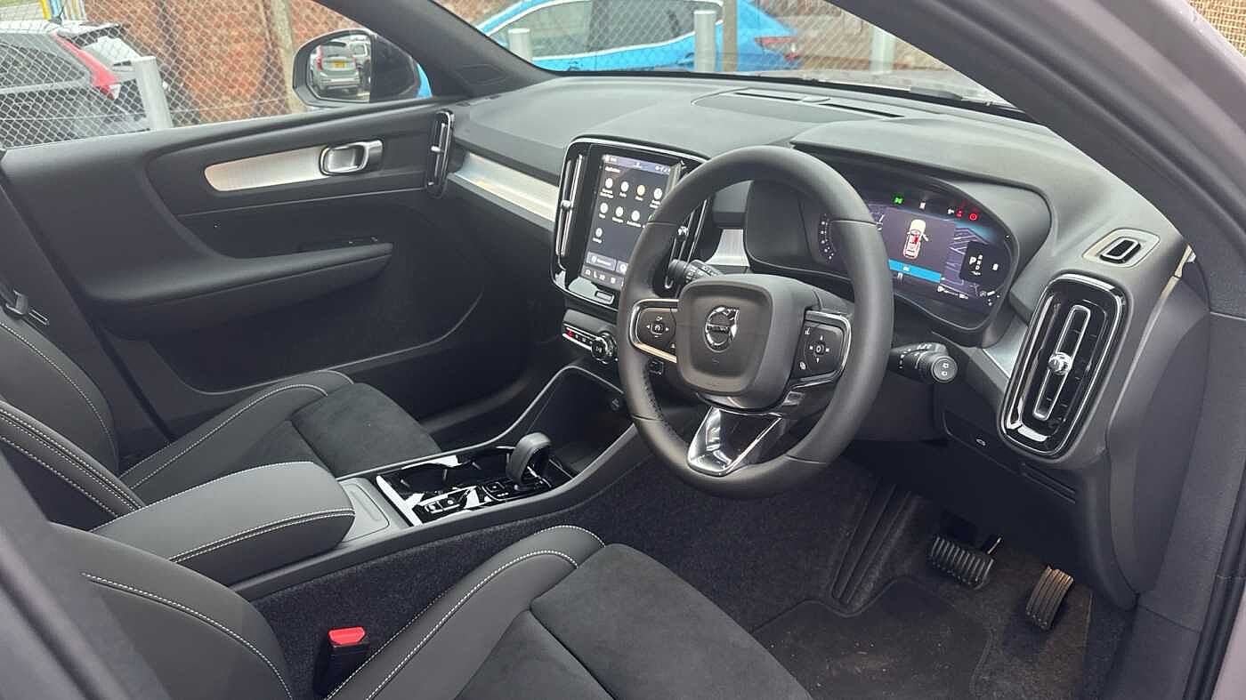 Used Volvo XC40 2025 for sale - 78035908: Photo 5