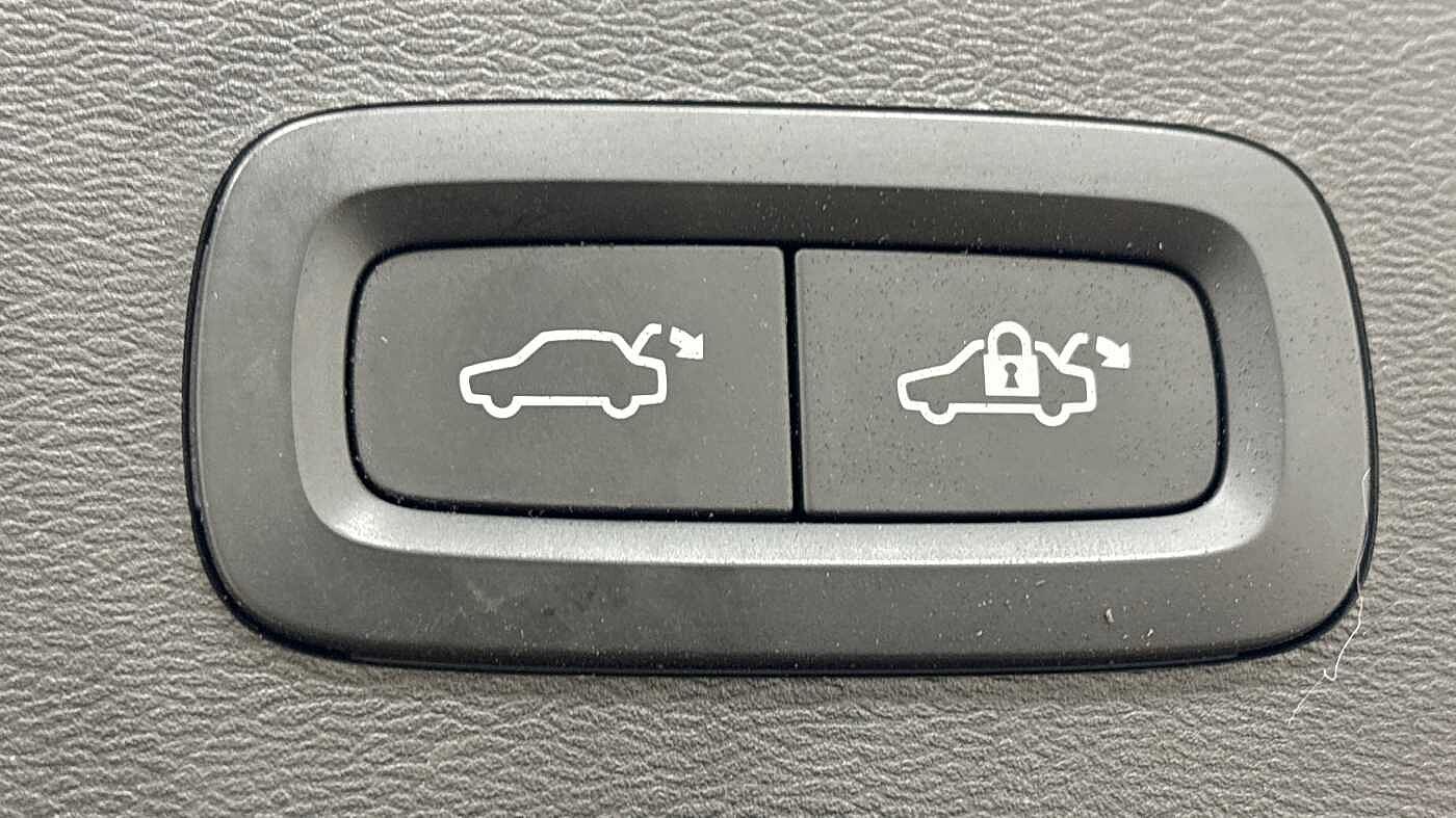 Used Volvo XC40 2022 for sale - 78035927: Photo 18