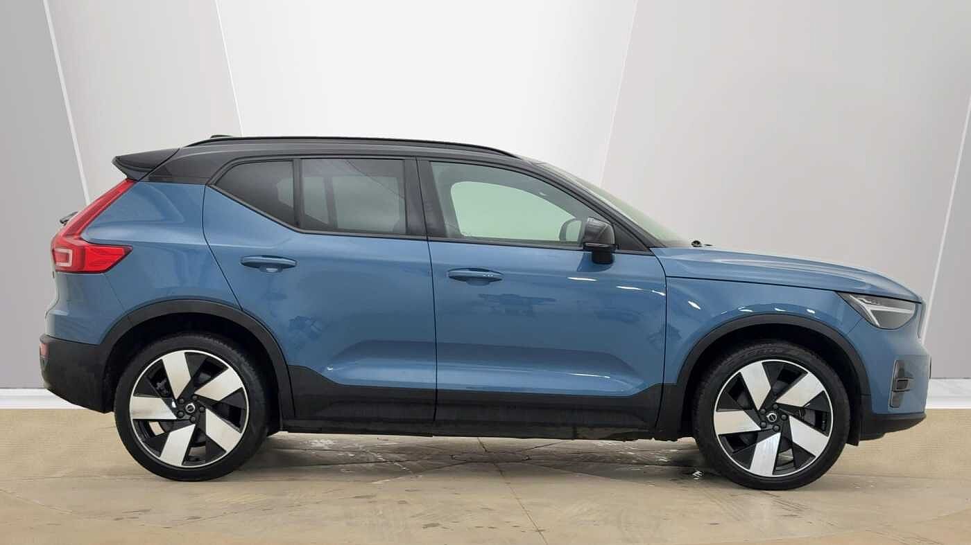 Used Volvo XC40 2022 for sale - 78035927: Photo 2