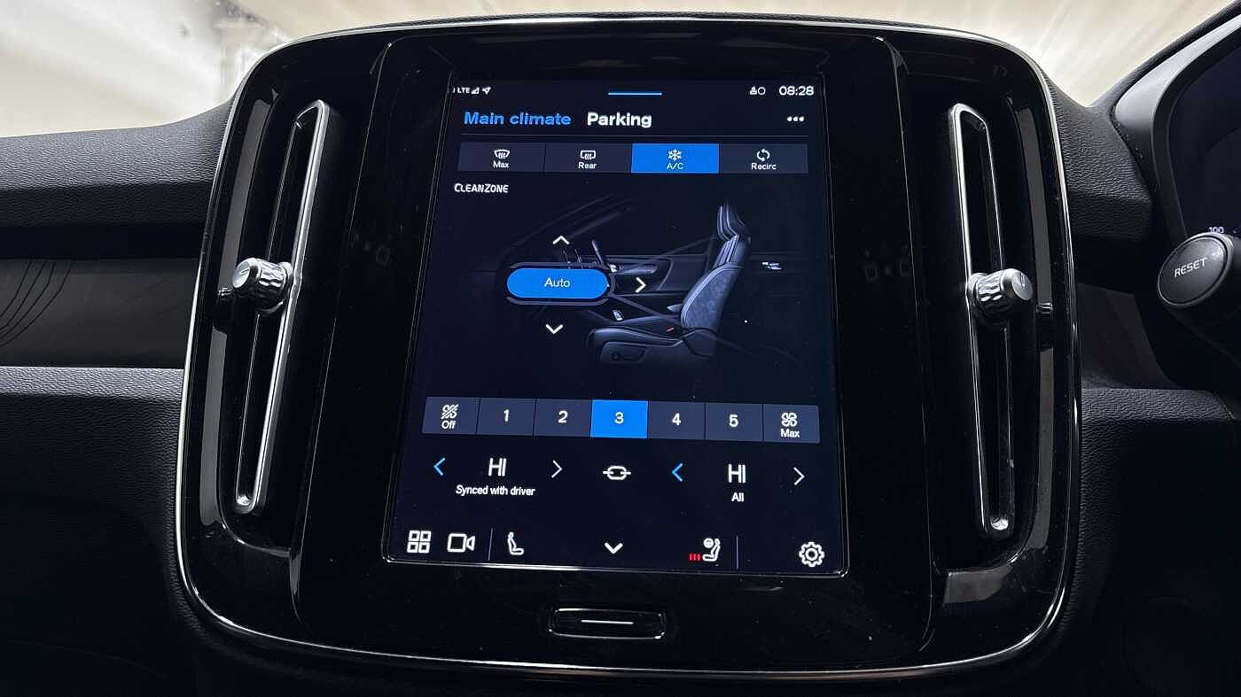 Used Volvo XC40 2022 for sale - 78035927: Photo 38