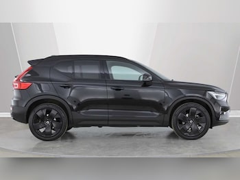 Used Volvo XC40 2025 for sale - 79405452: Photo