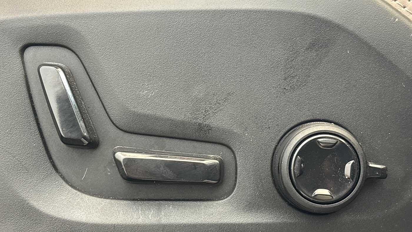 Used Volvo XC90 2025 for sale - 78035903: Photo 28