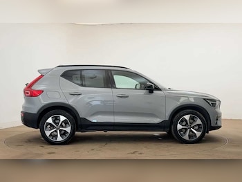 Used Volvo XC40 2025 for sale - 79038080: Photo