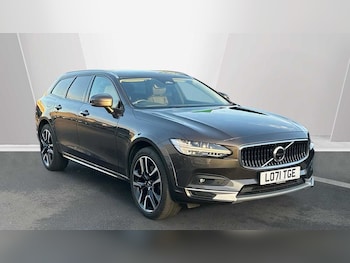 Used Volvo V90 2022 for sale - 78035915: Photo