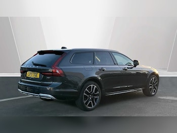 Used Volvo V90 2022 for sale - 78035915: Photo