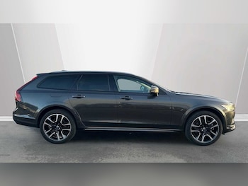 Used Volvo V90 2022 for sale - 78035915: Photo