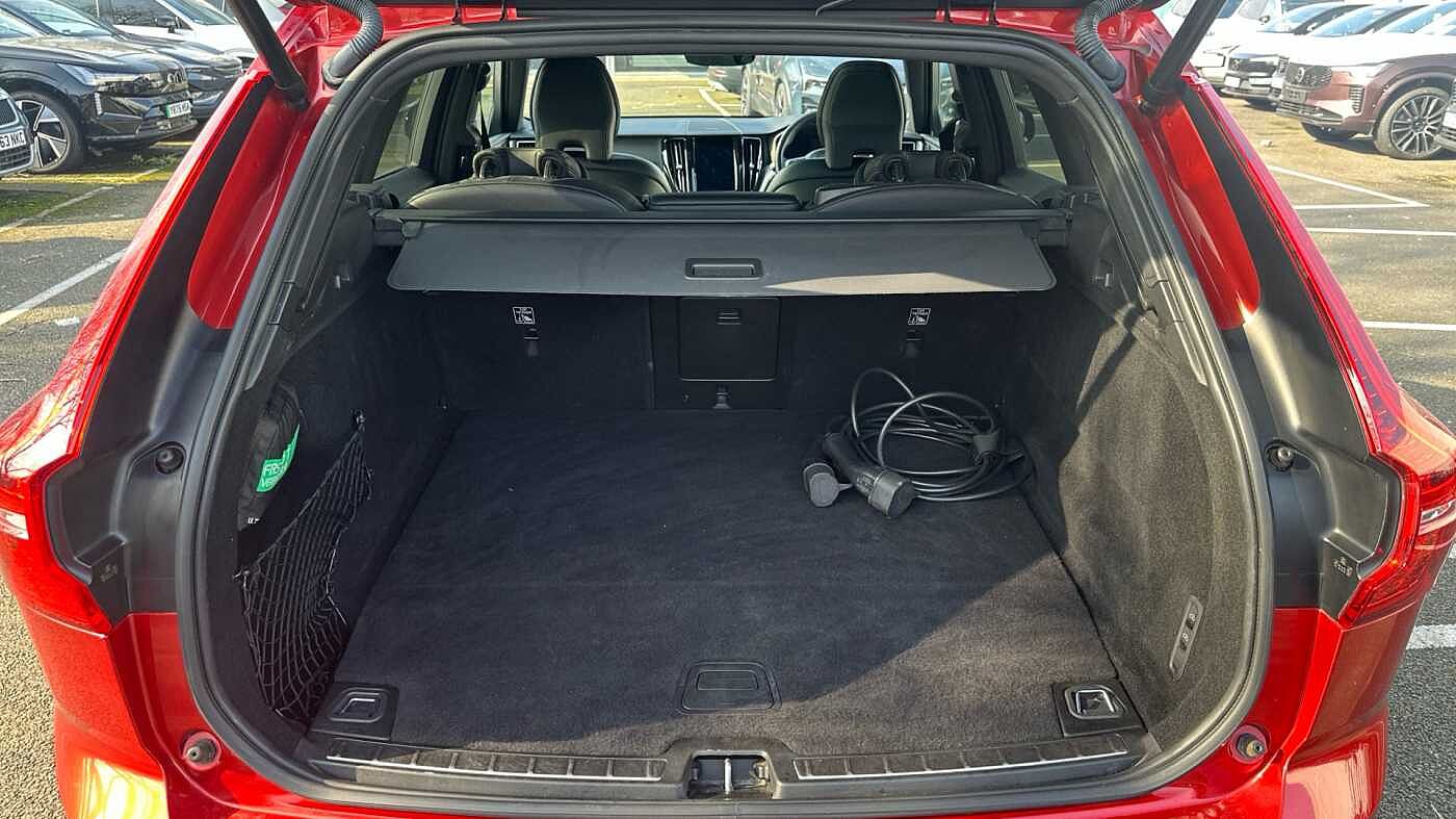 Used Volvo XC60 2021 for sale - 78035919: Photo 15