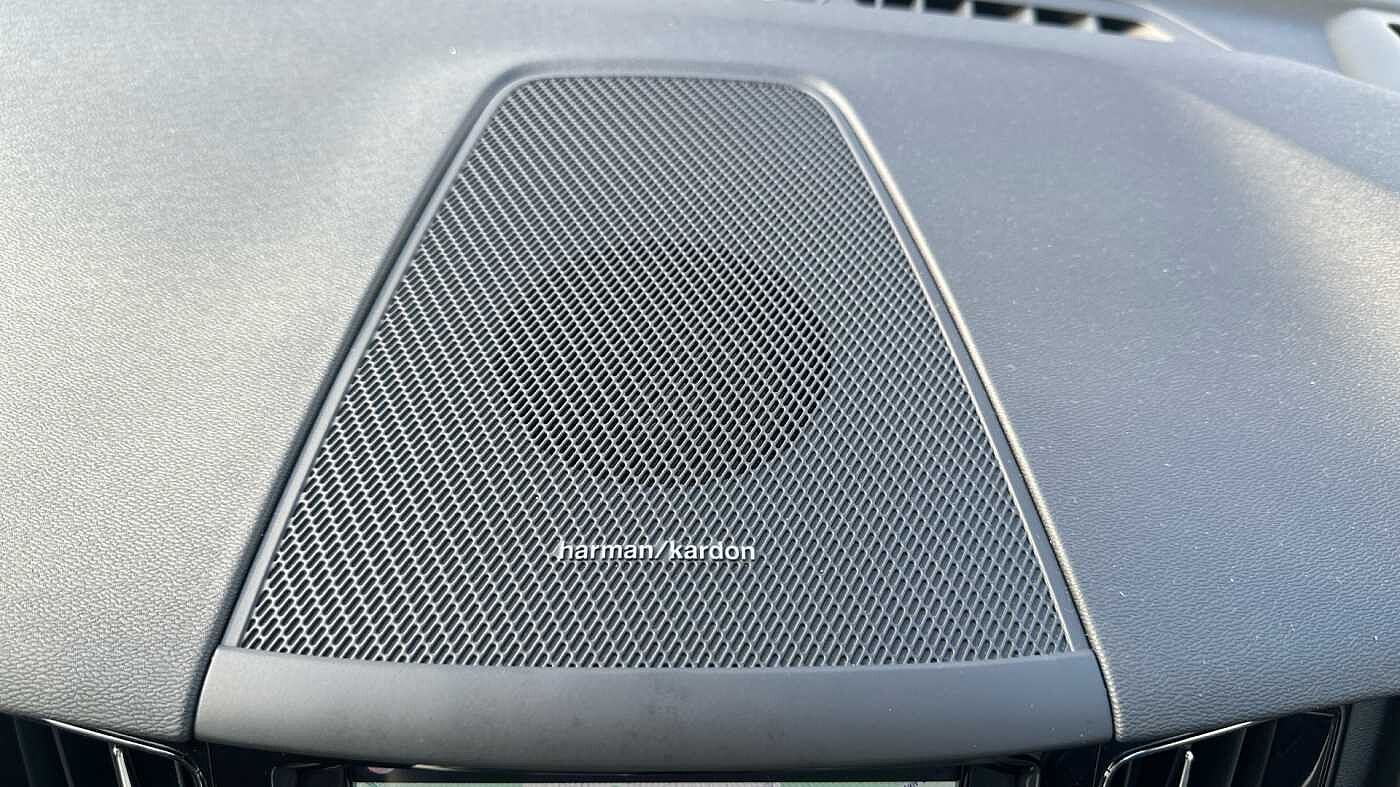 Used Volvo XC60 2021 for sale - 78035919: Photo 25