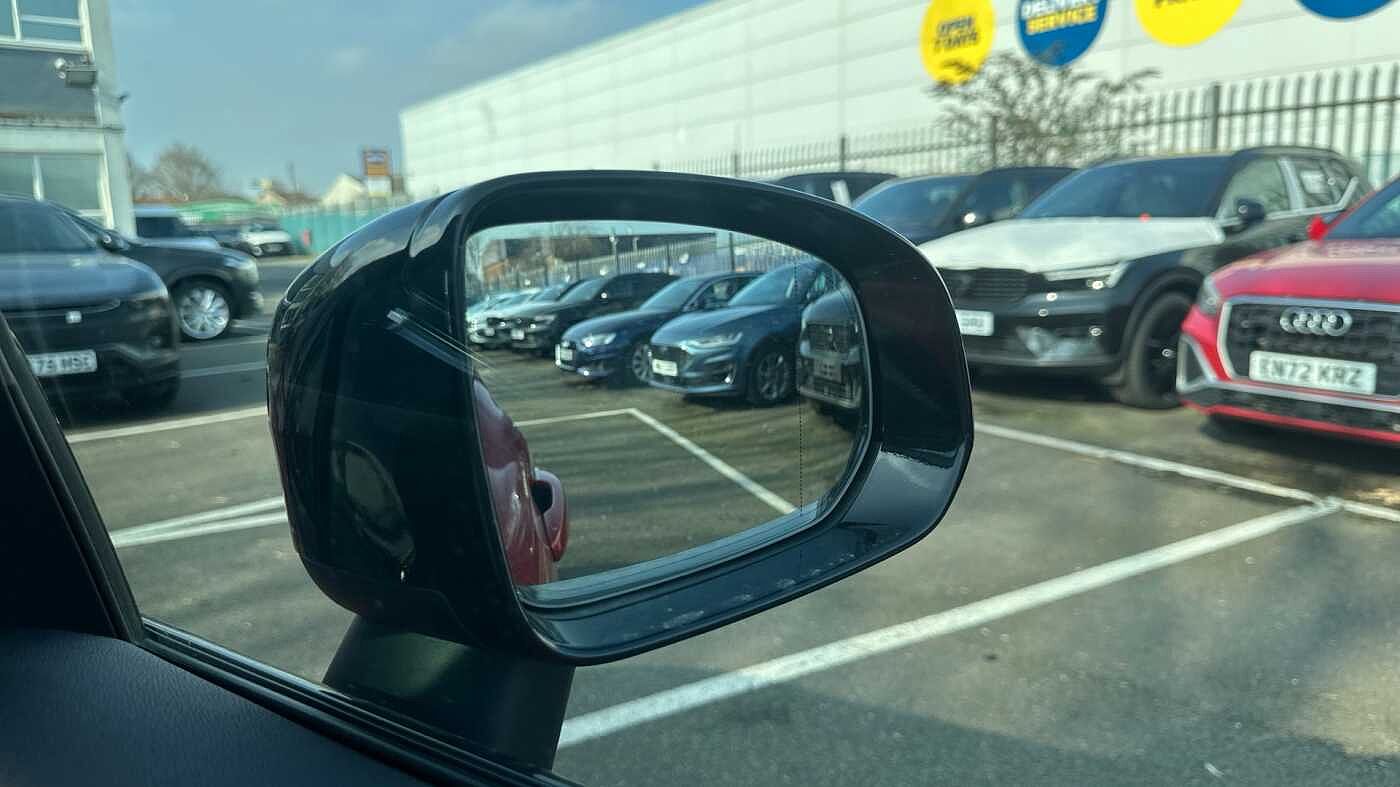 Used Volvo XC60 2021 for sale - 78035919: Photo 32