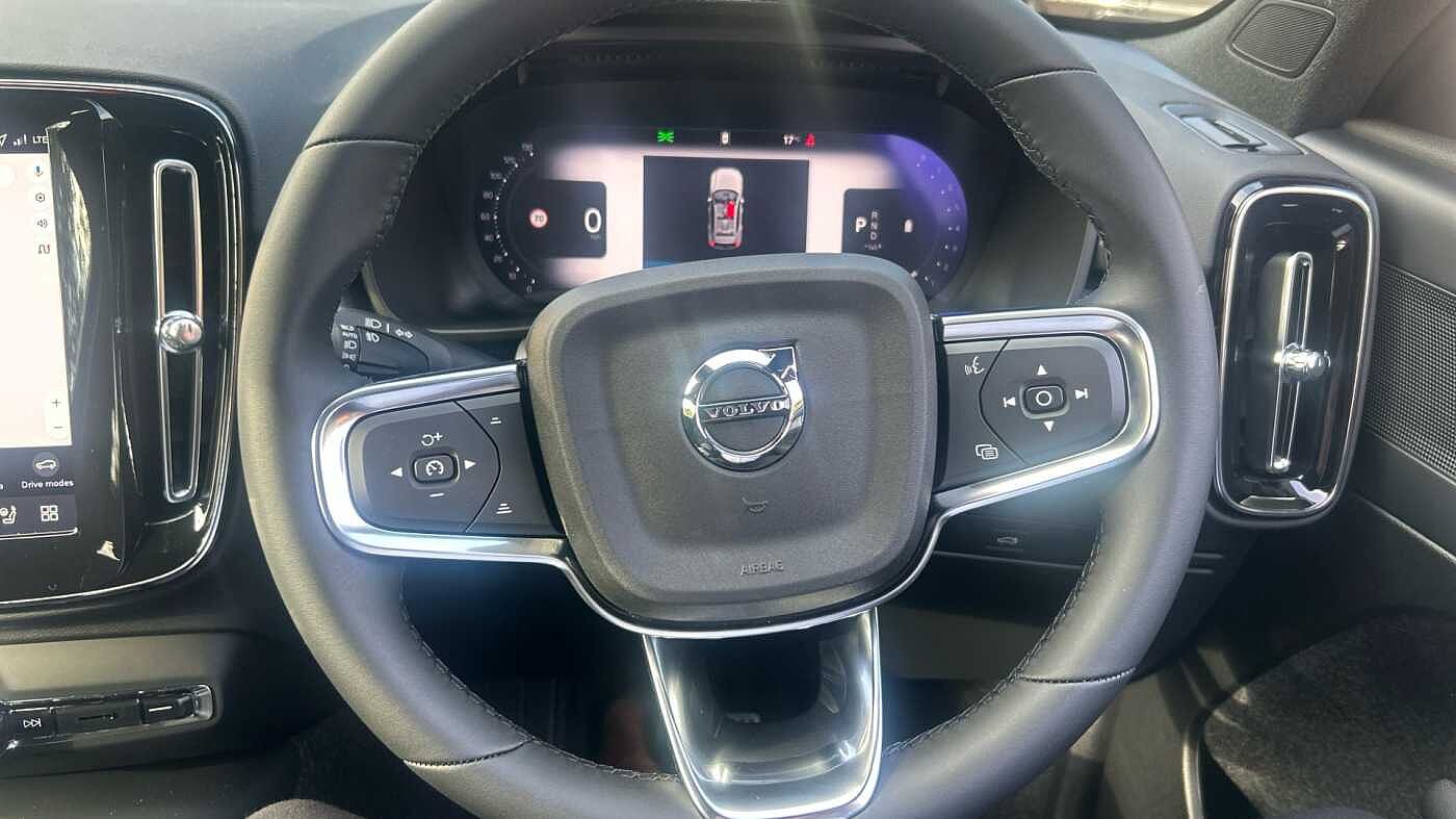 Used Volvo XC40 2025 for sale - 78035895: Photo 12