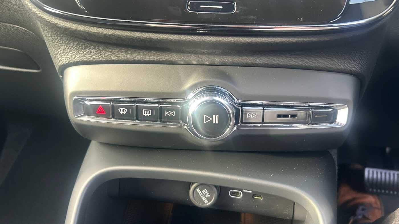 Used Volvo XC40 2025 for sale - 78035895: Photo 18