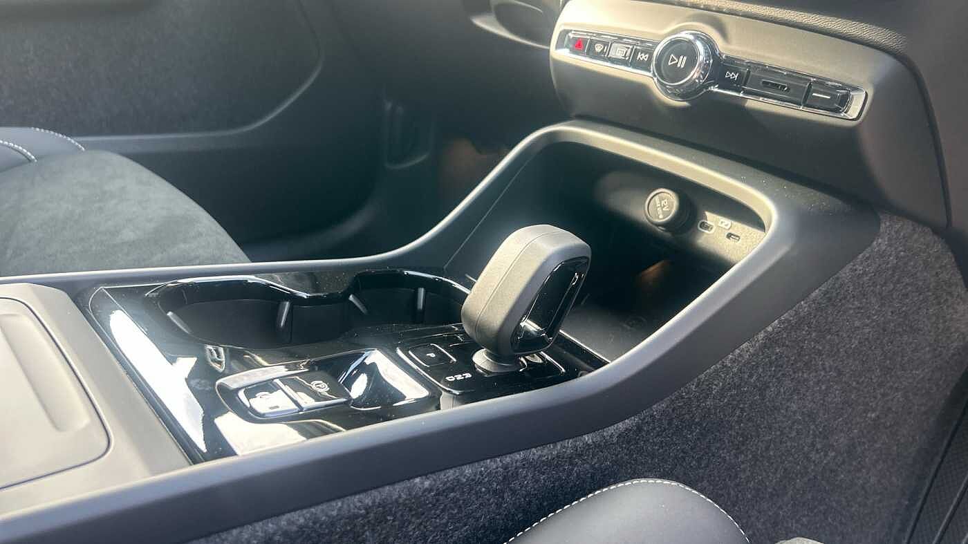 Used Volvo XC40 2025 for sale - 78035895: Photo 28