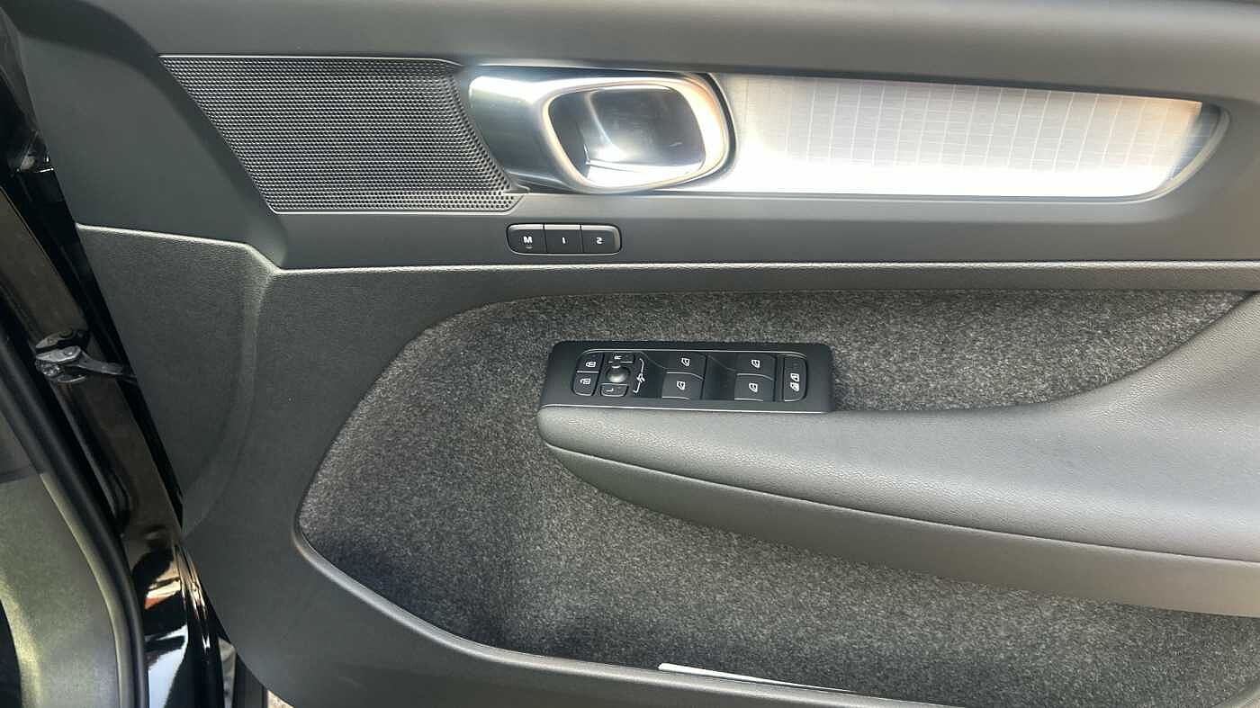 Used Volvo XC40 2025 for sale - 78035895: Photo 31