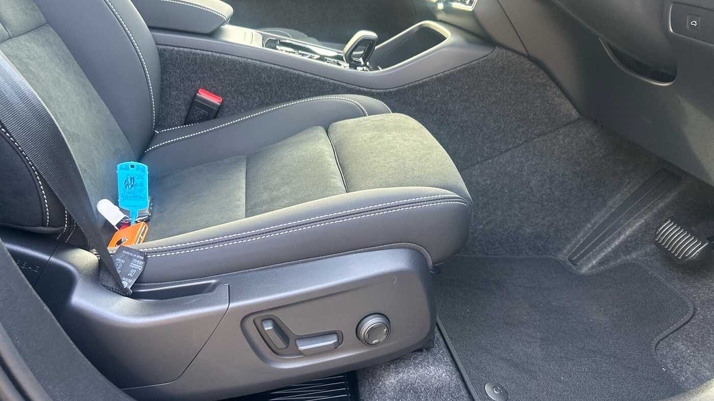 Used Volvo XC40 2025 for sale - 78035895: Photo 32