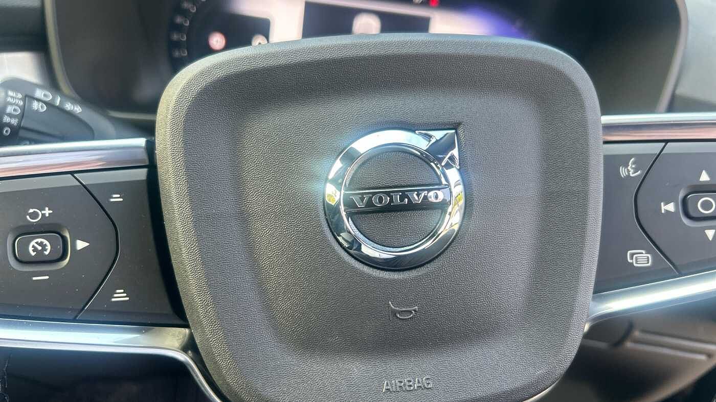 Used Volvo XC40 2025 for sale - 78035895: Photo 38