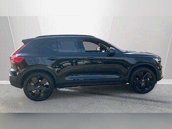 Used Volvo XC40 2025 for sale - 78035895: Photo