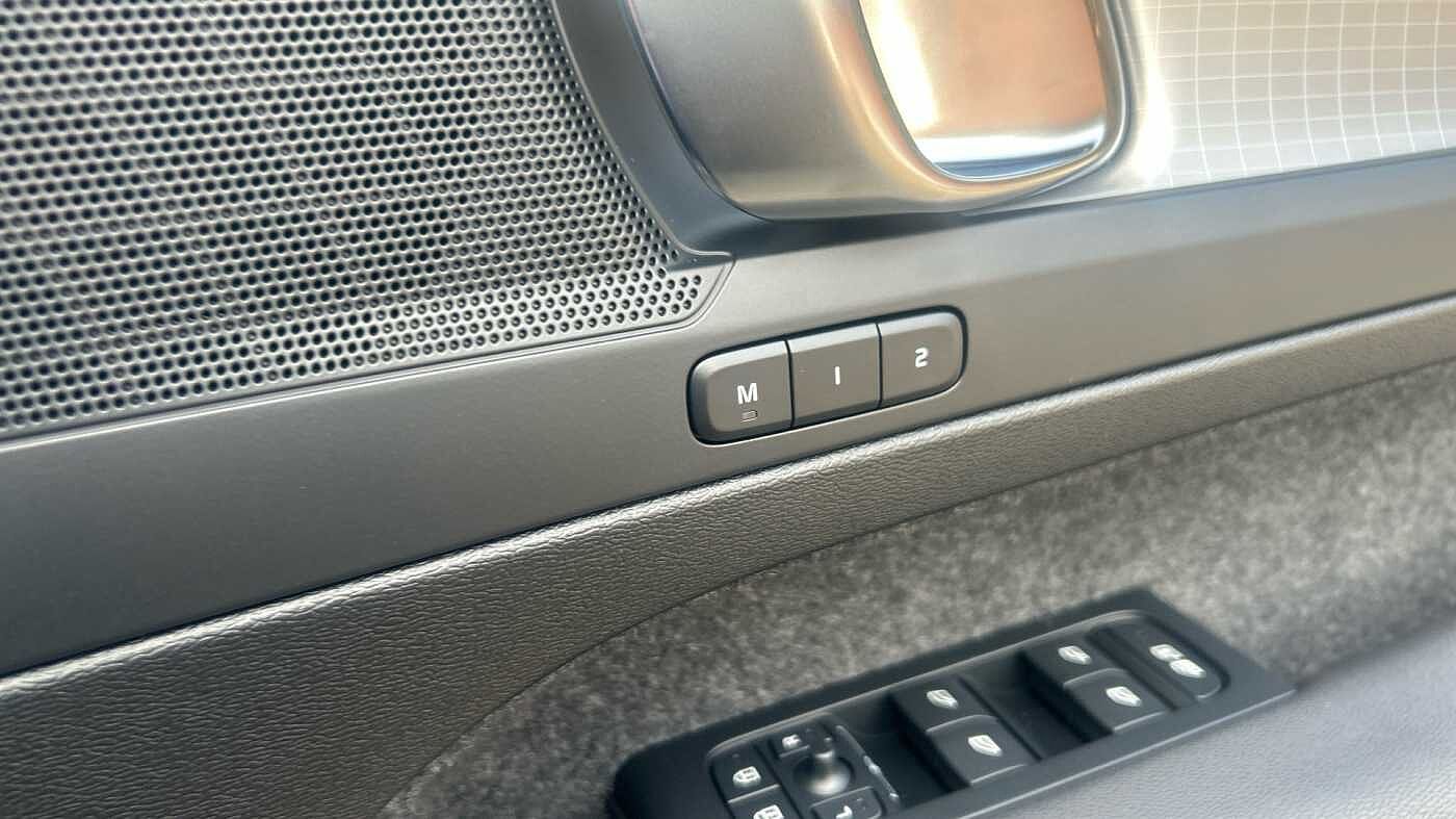 Used Volvo XC40 2025 for sale - 78035895: Photo 41