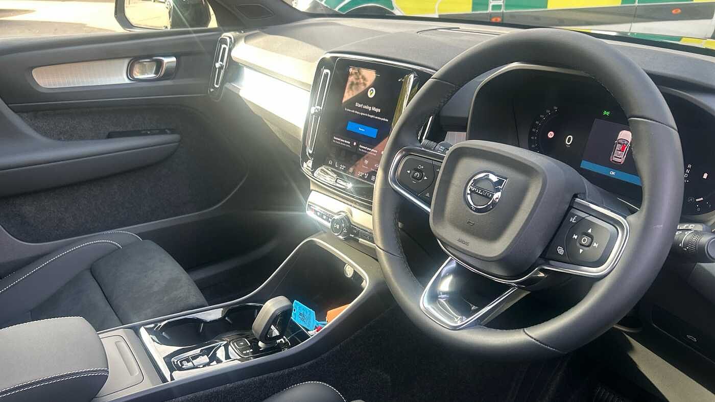 Used Volvo XC40 2025 for sale - 78035895: Photo 5