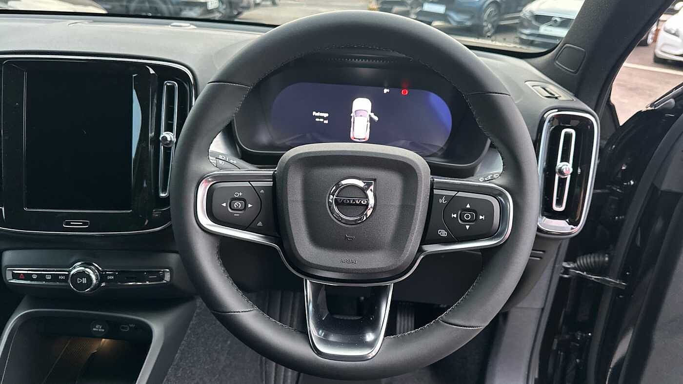 Used Volvo XC40 2025 for sale - 78035896: Photo 12