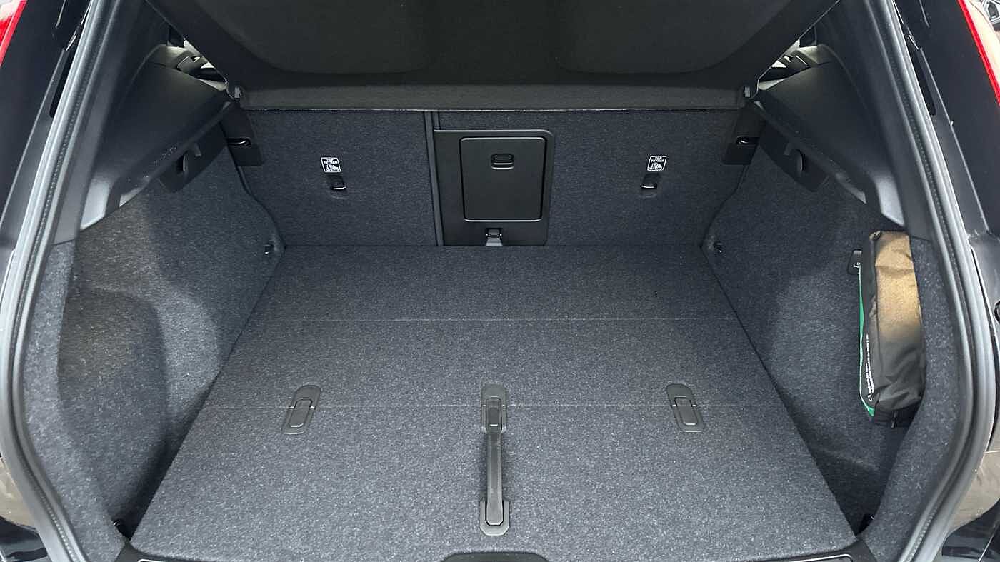 Used Volvo XC40 2025 for sale - 78035896: Photo 15