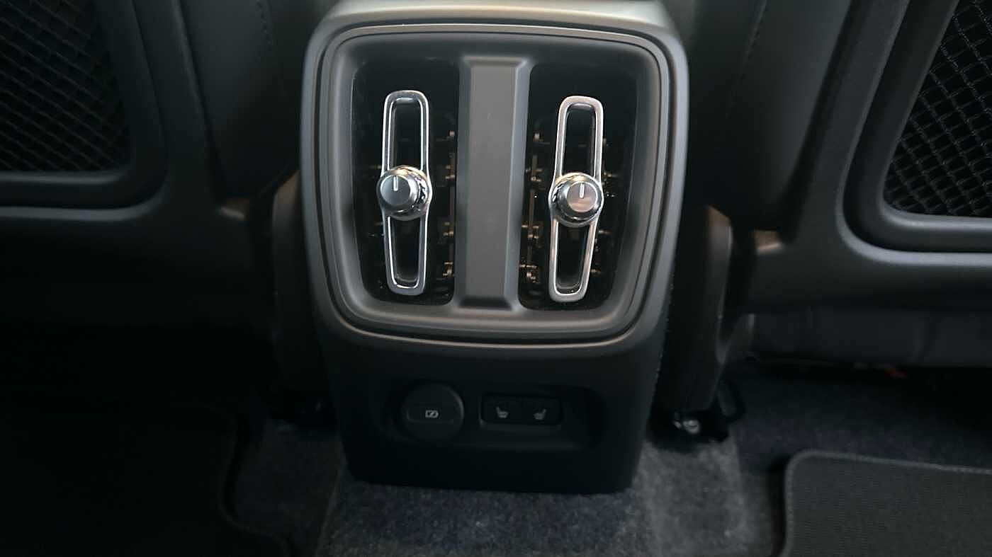 Used Volvo XC40 2025 for sale - 78035896: Photo 16