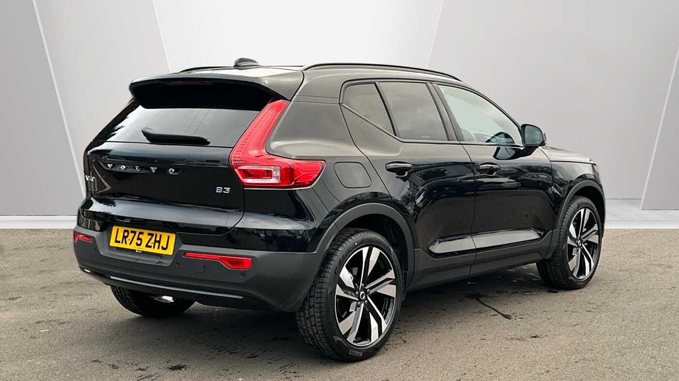 Used Volvo XC40 2025 for sale - 78035896: Photo 2