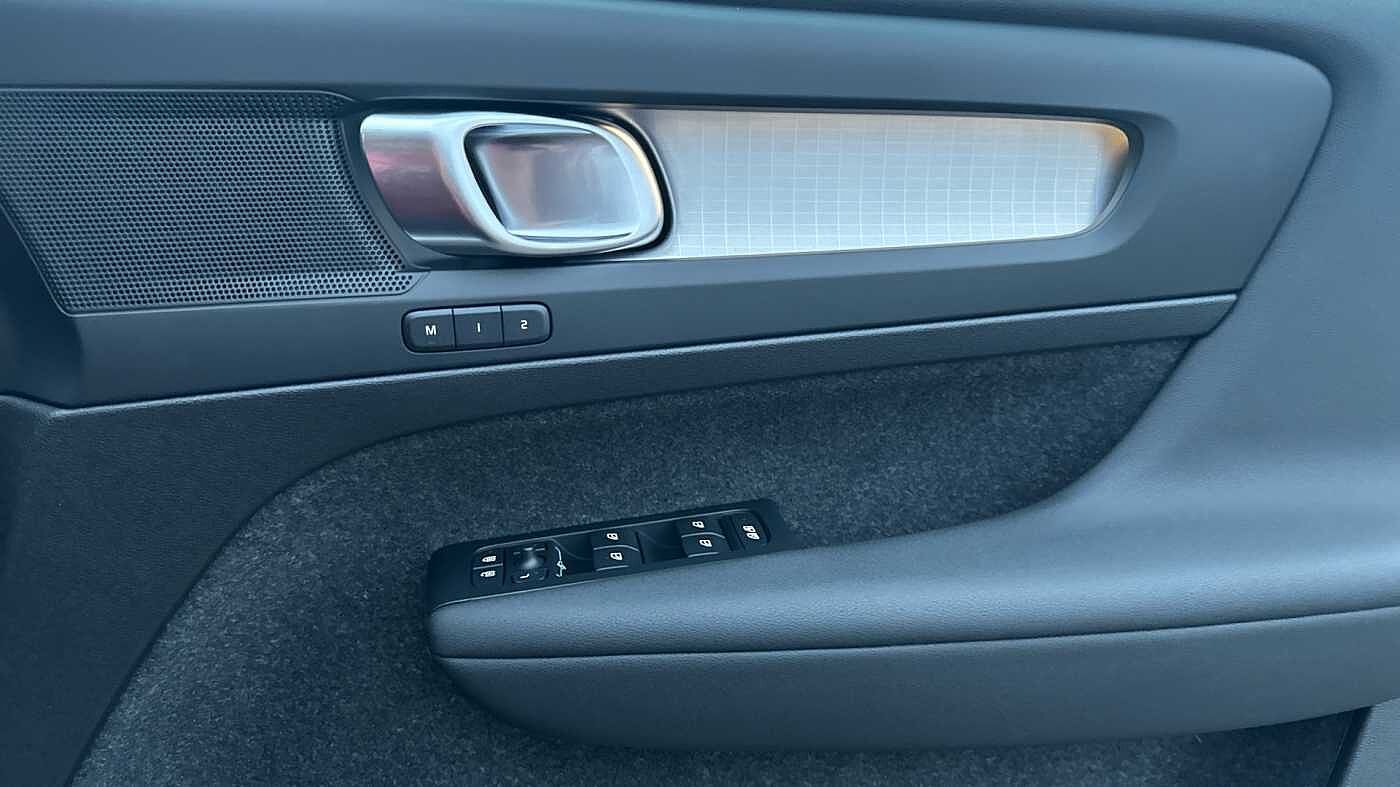 Used Volvo XC40 2025 for sale - 78035896: Photo 29