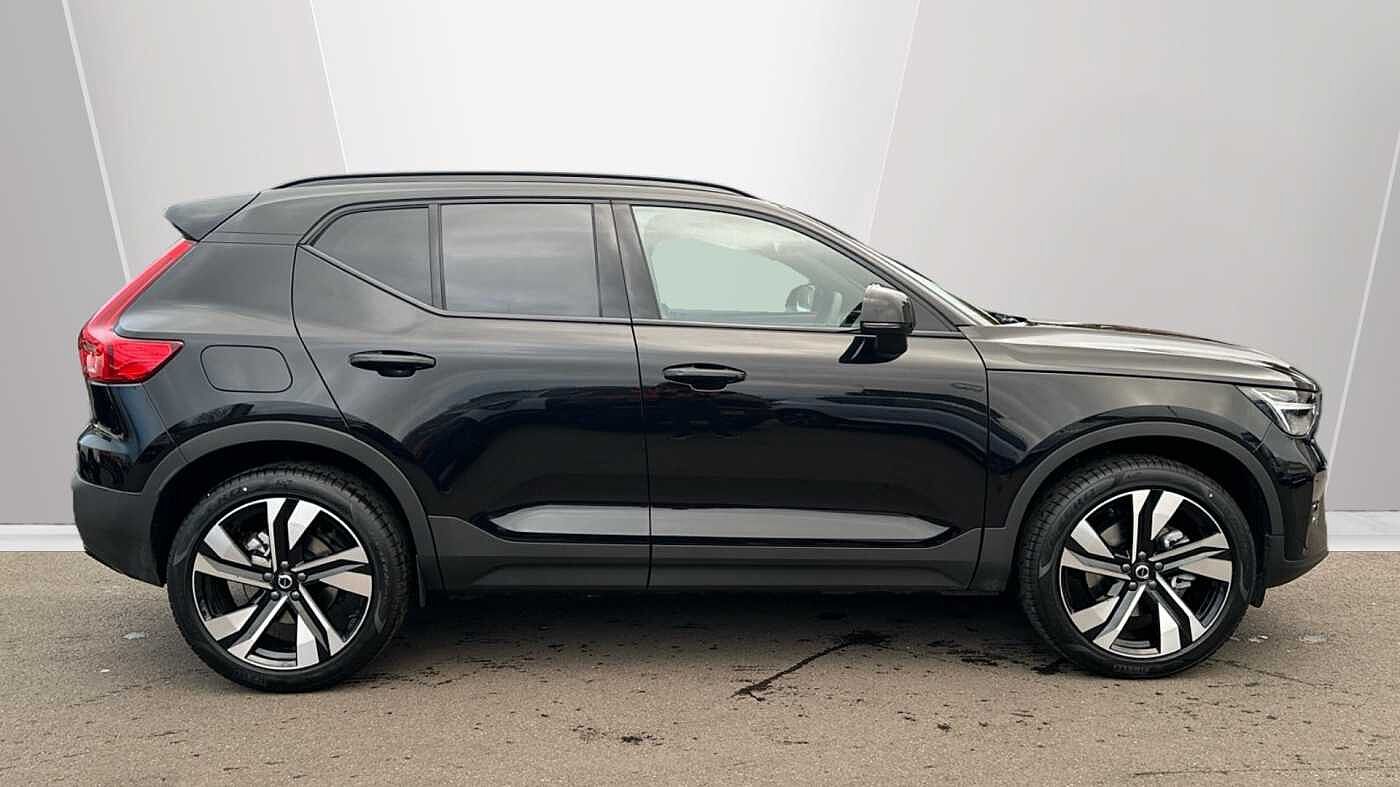 Used Volvo XC40 2025 for sale - 78035896: Photo 3
