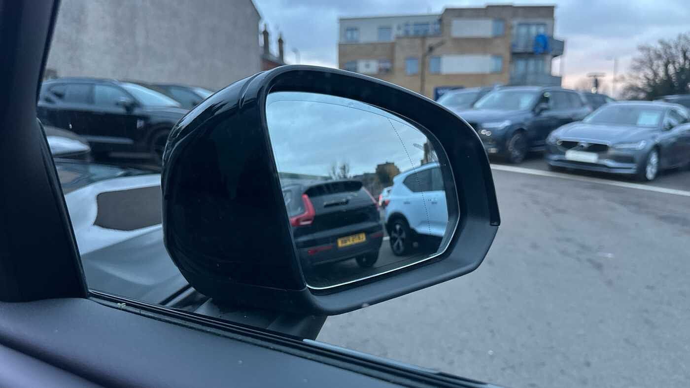 Used Volvo XC40 2025 for sale - 78035896: Photo 32