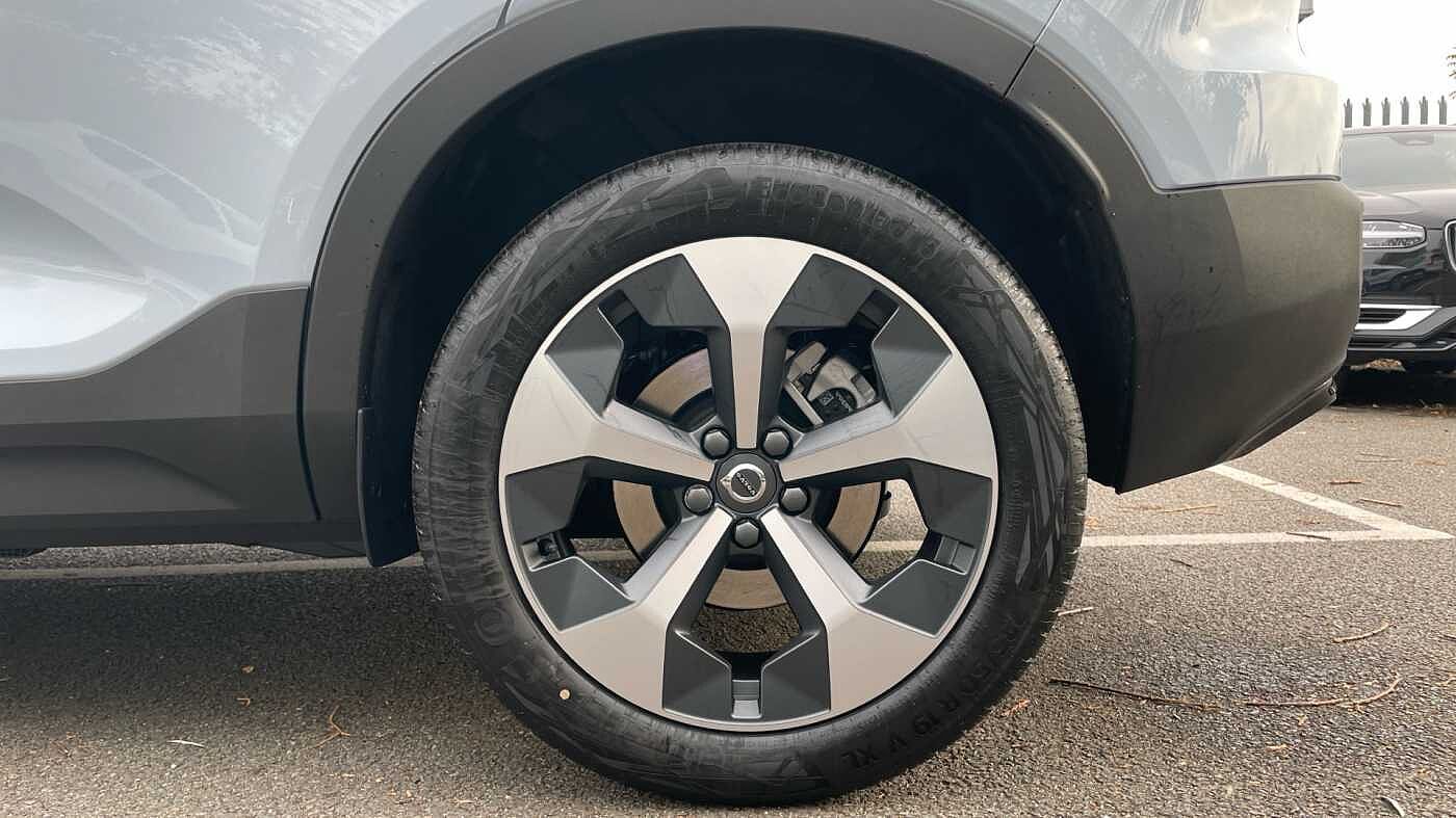 Used Volvo XC40 2025 for sale - 78035891: Photo 11