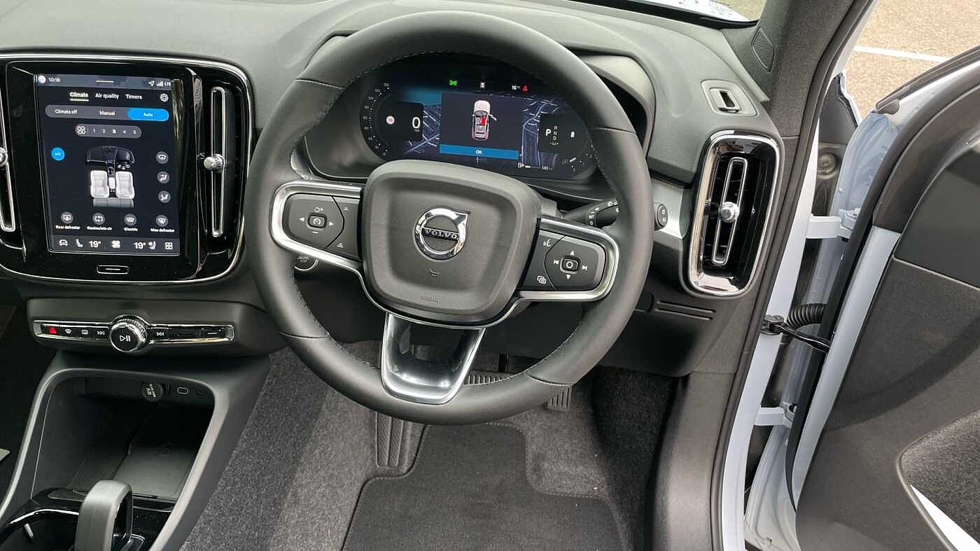 Used Volvo XC40 2025 for sale - 78035891: Photo 12