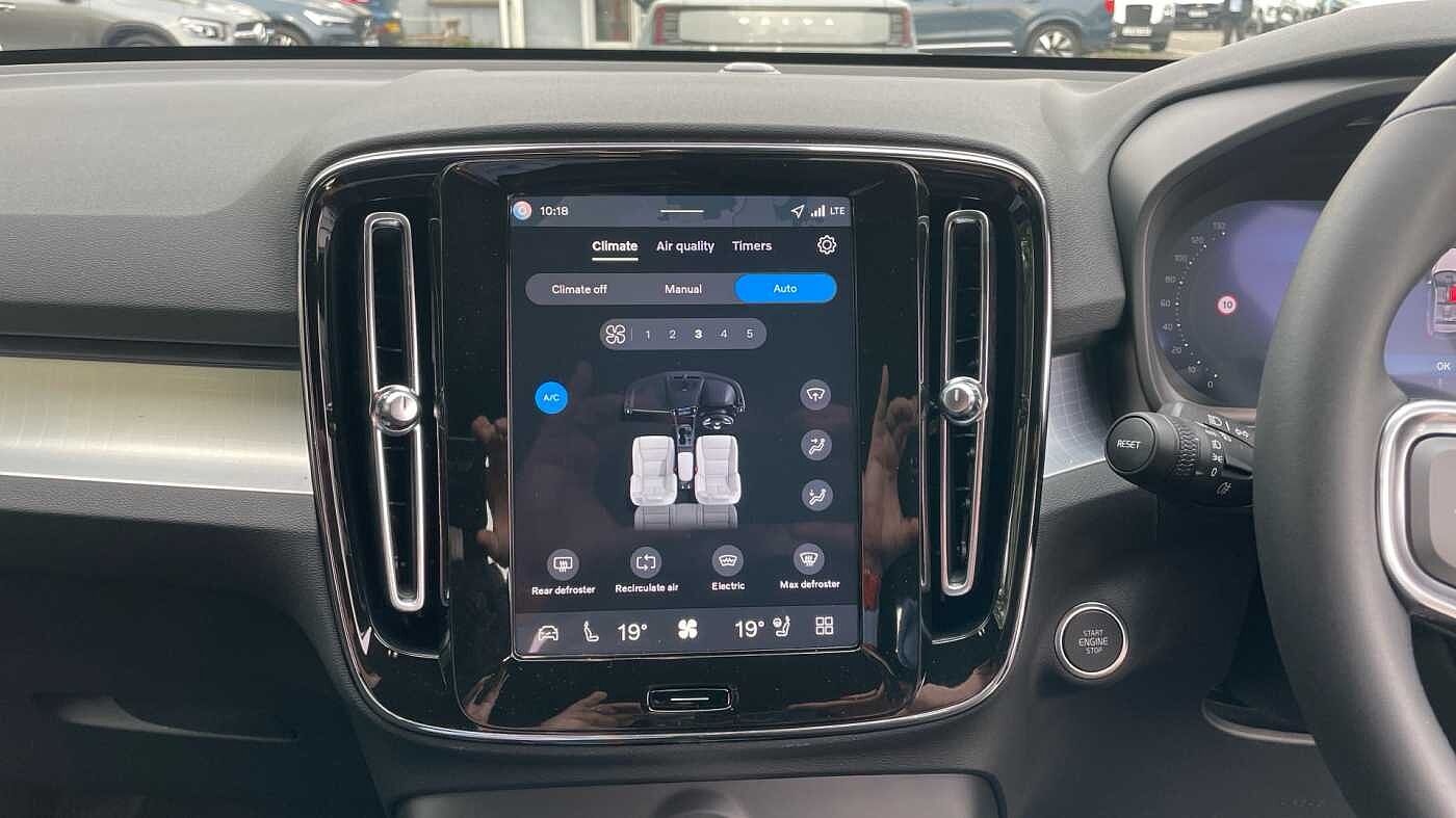 Used Volvo XC40 2025 for sale - 78035891: Photo 14