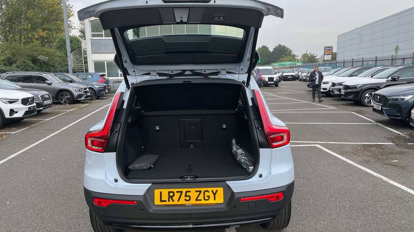 Used Volvo XC40 2025 for sale - 78035891: Photo 15