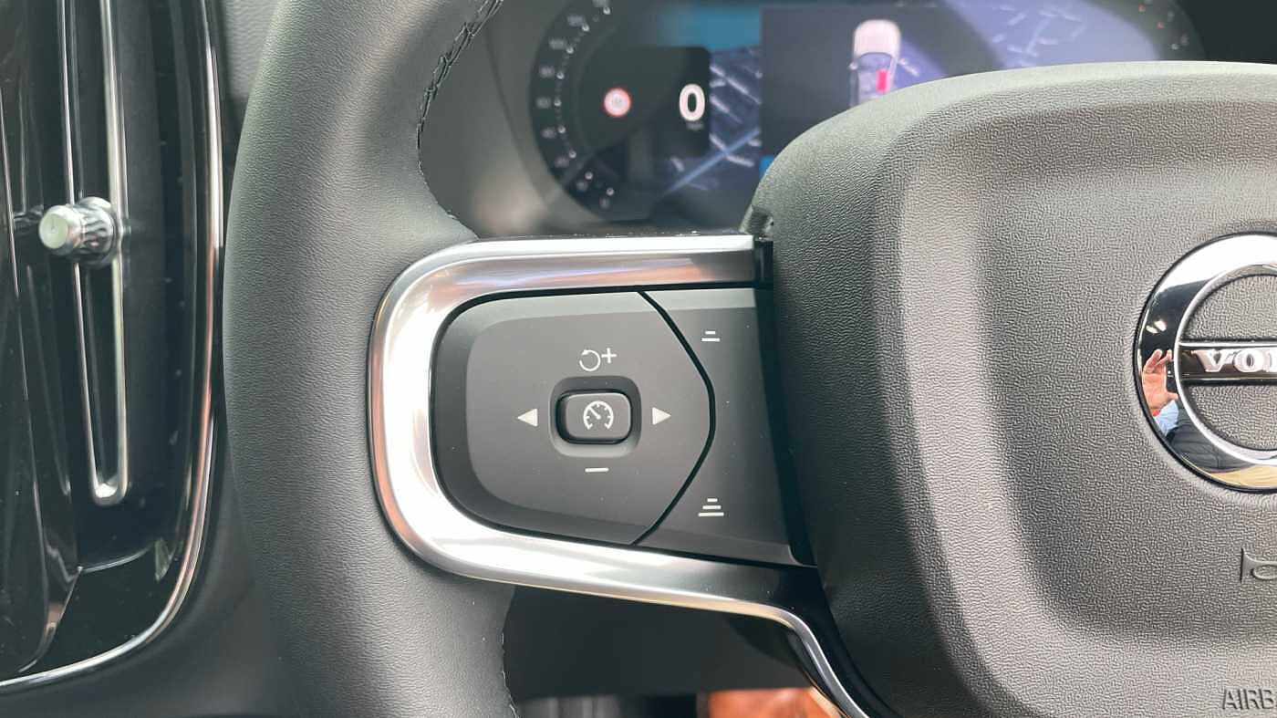 Used Volvo XC40 2025 for sale - 78035891: Photo 21