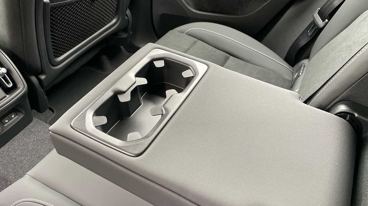 Used Volvo XC40 2025 for sale - 78035891: Photo 32