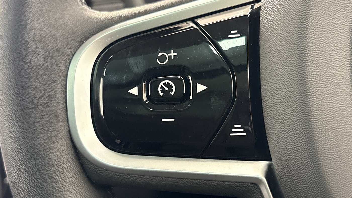 Used Volvo XC90 2025 for sale - 78035904: Photo 31