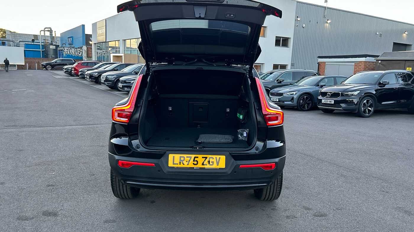 Used Volvo XC40 2025 for sale - 78035901: Photo 15