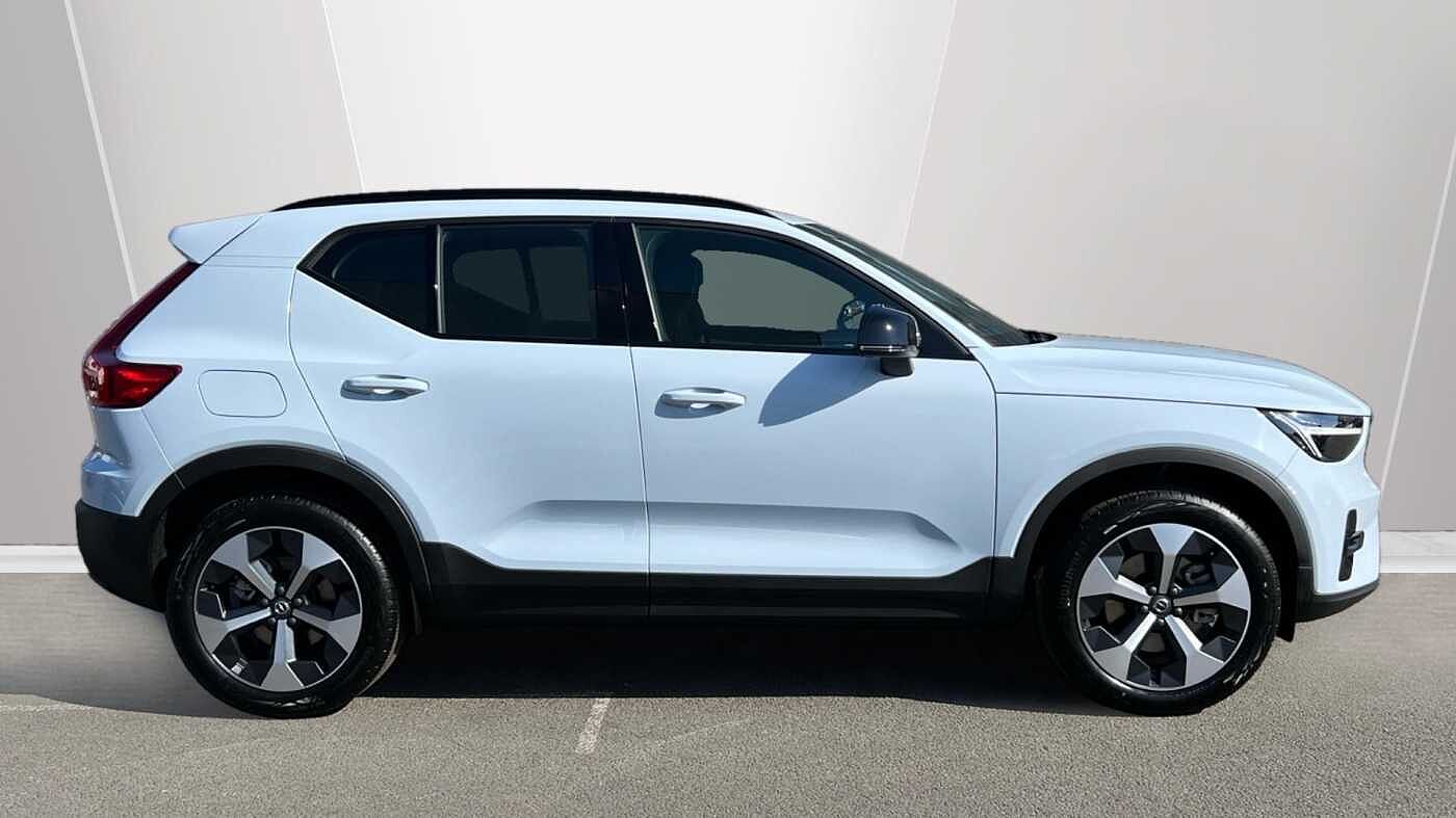 Used Volvo XC40 2025 for sale - 78108745: Photo 3
