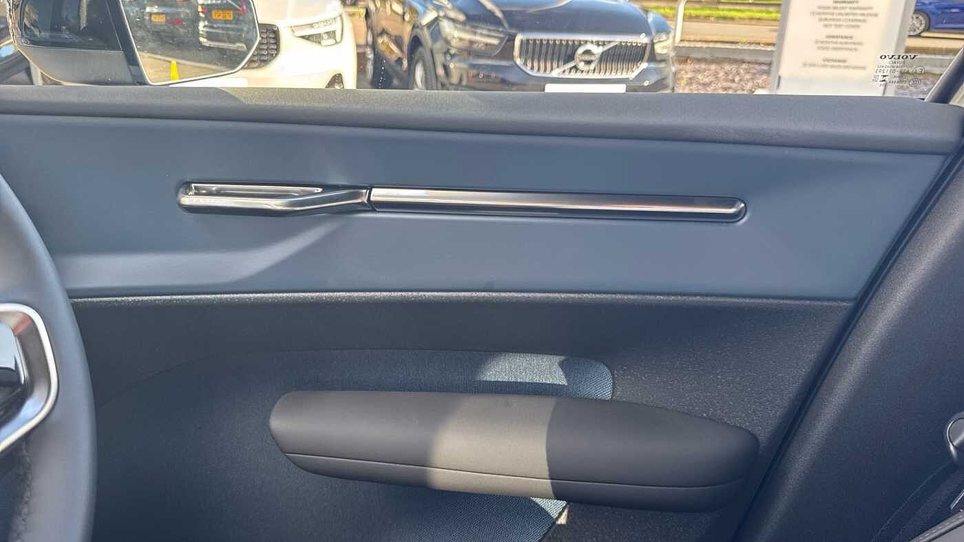 Used Volvo EX30 2025 for sale - 78035902: Photo 29
