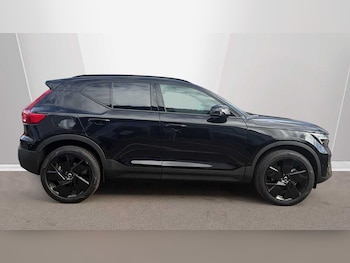 Used Volvo XC40 2026 for sale - 78941592: Photo