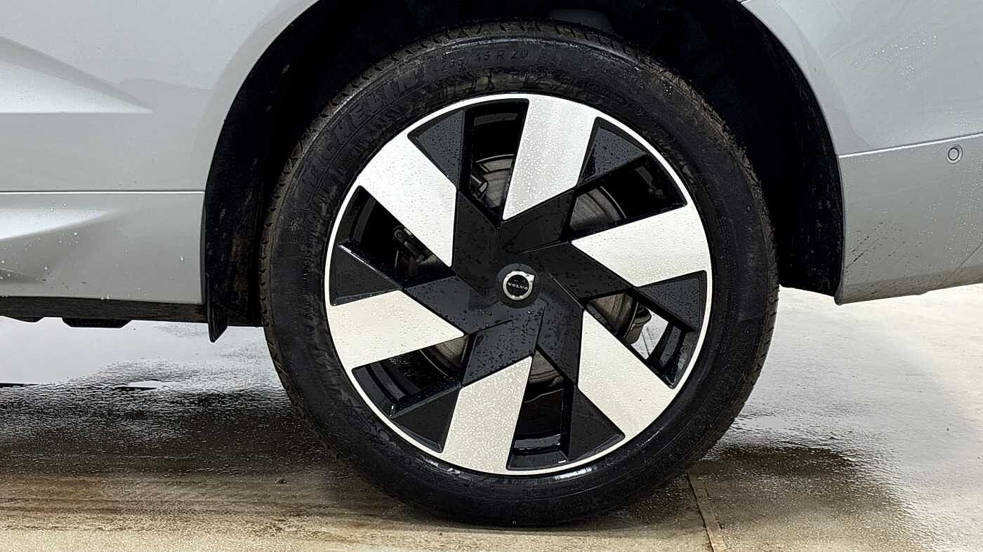 Used Volvo XC60 2025 for sale - 78035916: Photo 16