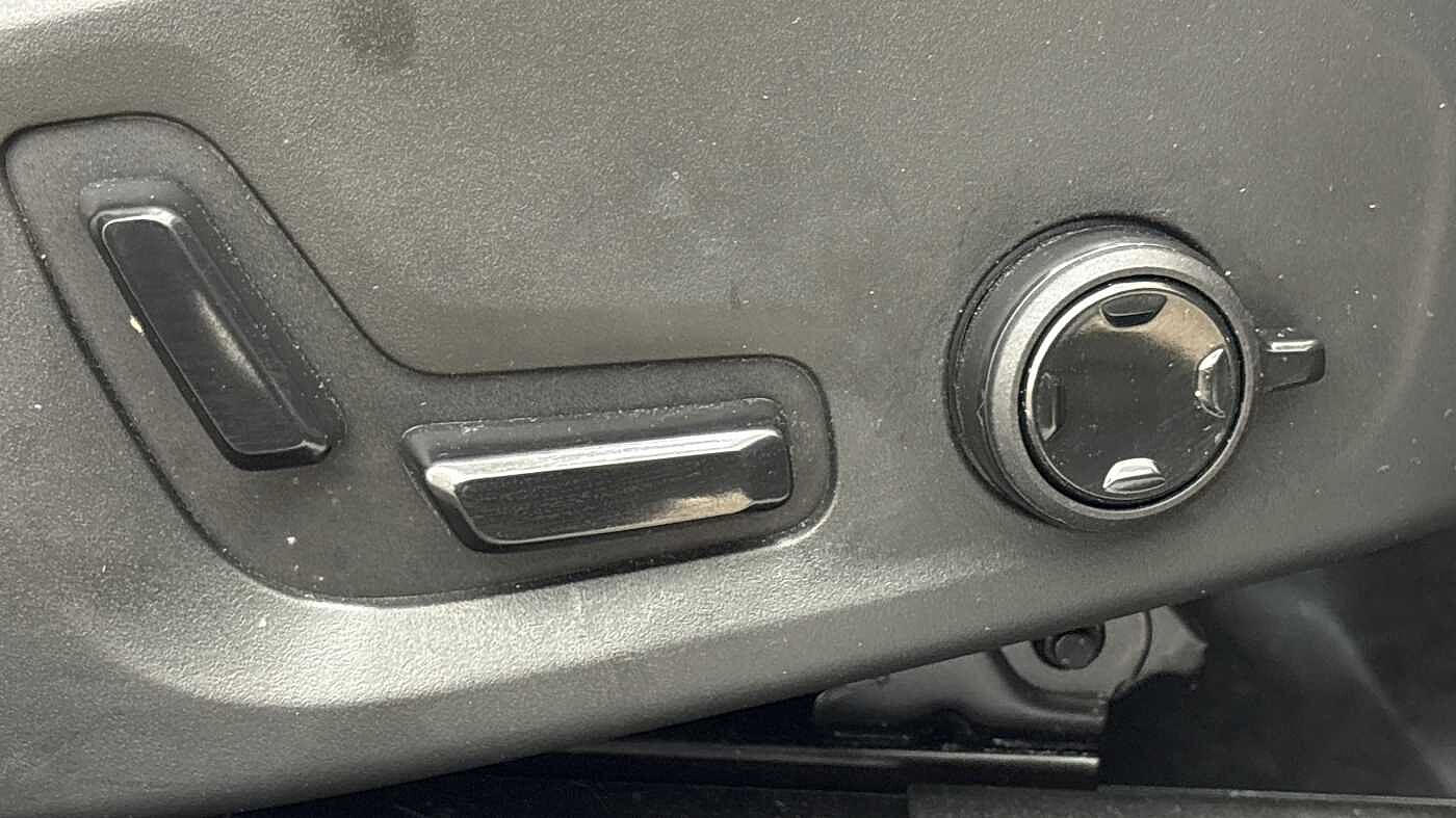 Used Volvo XC60 2025 for sale - 78035916: Photo 28