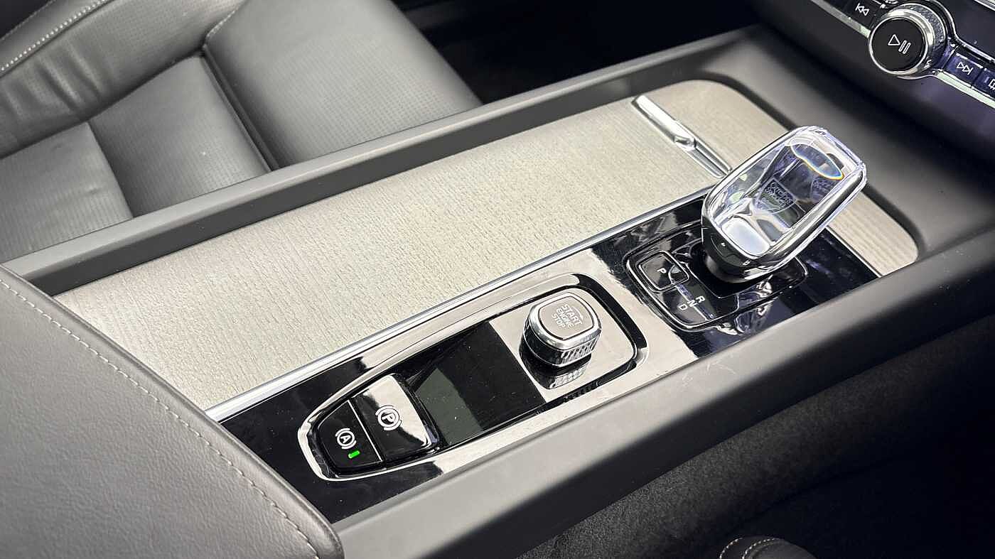 Used Volvo XC60 2025 for sale - 78035916: Photo 32