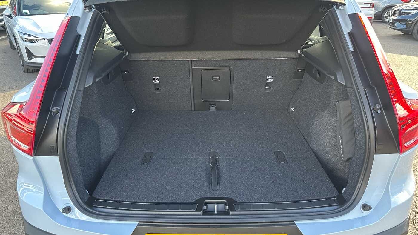 Used Volvo XC40 2025 for sale - 78035899: Photo 15