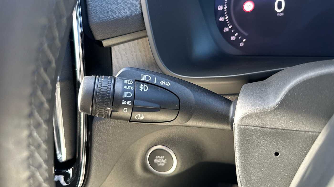 Used Volvo XC40 2025 for sale - 78035899: Photo 22