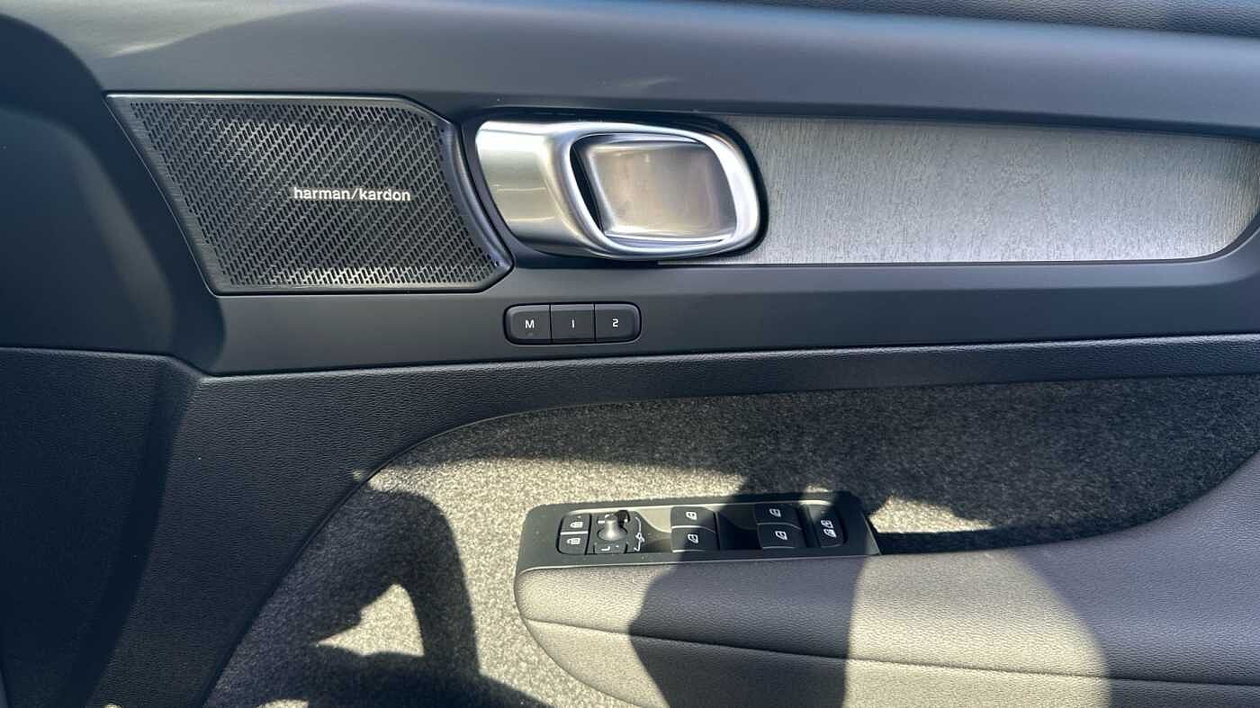 Used Volvo XC40 2025 for sale - 78035899: Photo 31