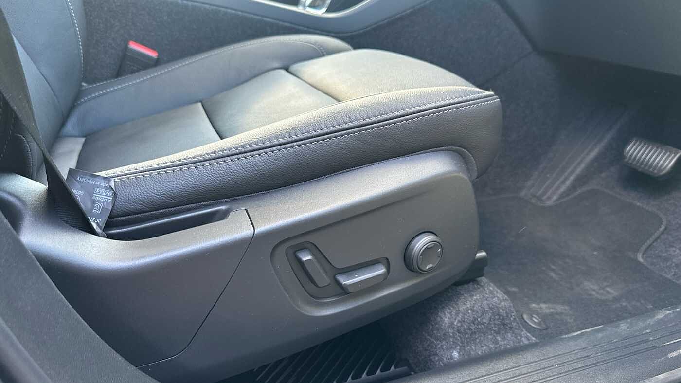 Used Volvo XC40 2025 for sale - 78035899: Photo 32