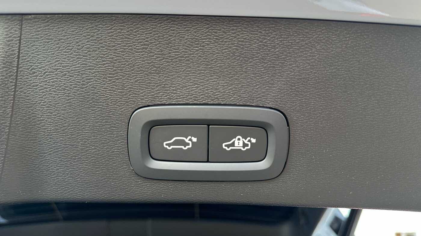 Used Volvo XC40 2025 for sale - 78035899: Photo 37